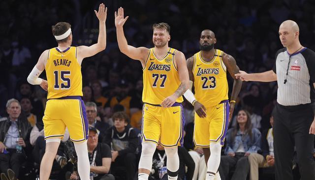 顿带来了篮 顿带来了篮