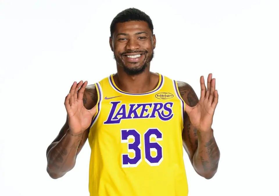 他的新秀赛, 然后